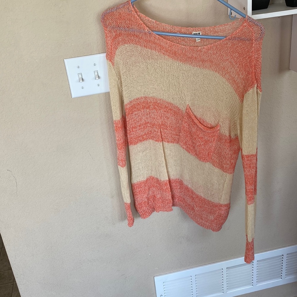 Uniq sweater size large